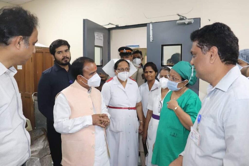 स्वास्थ्य मंत्री डॉ0 रावत ने किया जे0जे0 अस्पताल मुम्बई का भ्रमण, जे0जे0 अस्पताल की चिकित्सा प्रणाली को राज्य में लागू करने का होगा प्रयास