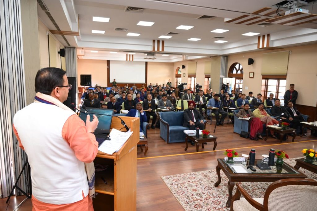 LBSNAA में मुख्यमंत्री पुष्कर सिंह धामी ने तीन दिवसीय सशक्त उत्तराखंड @25 चिंतन शिविर के प्रथम सत्र का किया शुभारंभ
