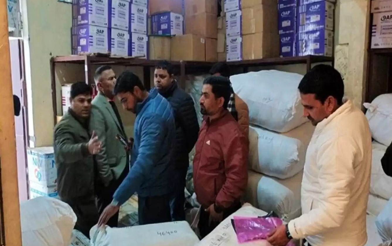 सहारनपुर की सात दुकानों से बरामद हुई सिंगल यूज प्लास्टिक, 12 हजार का लगा जुर्माना