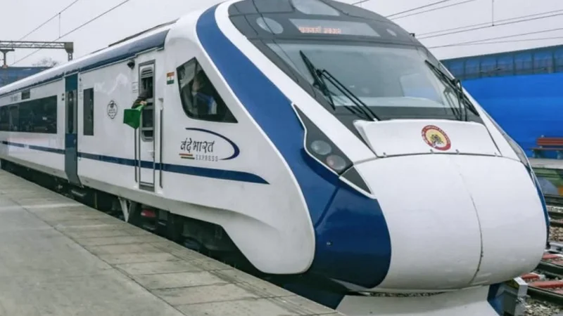 वंदे भारत ट्रेन का किराया शताब्दी एक्सप्रेस की अपेक्षा होगा अधिक