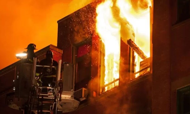 न्यूजीलैंड में बड़ा हादसा, चार मंजिला हॉस्टल में लगी आग से 10 लोगों की दर्दनाक मौत