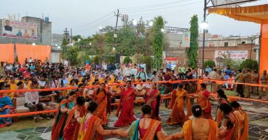 प्रवासी उत्तराखंडी सम्मेलन में सीएम धामी का पारंपरिक रीति रिवाज के साथ हुआ स्वागत