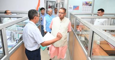उपनल मुख्यालय पहुंचे मंत्री गणेश जोशी, किया औचक निरीक्षण