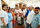 मुख्यमंत्री पुष्कर सिंह धामी ने मुख्यमंत्री कैंप कार्यालय स्थित मुख्य सेवक सदन में विभिन्न क्षेत्रों से आए लोगों की सुनी समस्याएं