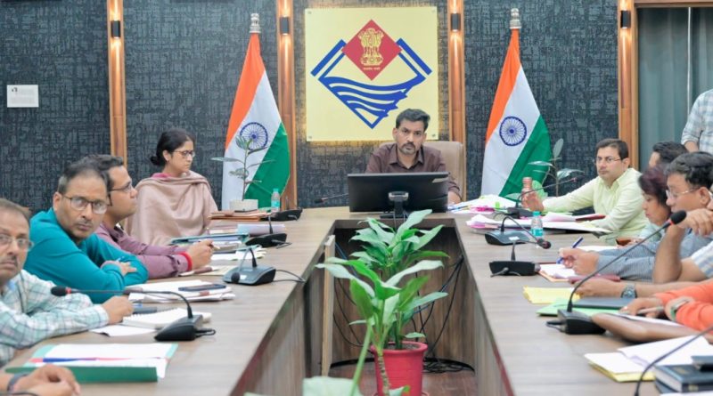 निर्माण कार्यों में गुणवत्ता से समझौता बर्दाश्त नहीं: आपदाग्रस्त परिसंपत्तियों के पुनर्निर्माण पर बोले देहरादून डीएम डॉ. आशीष चौहान