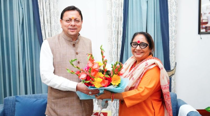 नवनिर्मित बस अड्डे एवं अन्य विकास योजनाओं के लोकार्पण के लिए मुख्यमंत्री को कोटद्वार आने का दिया निमंत्रण